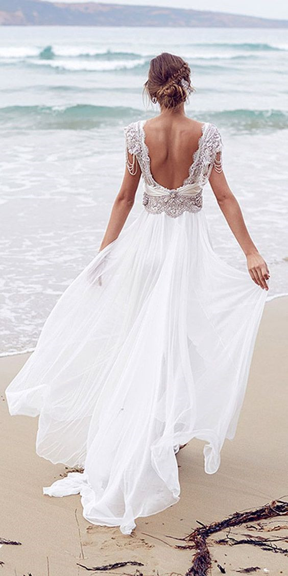 Beach Wedding Gowns 2024 - Riki Verene