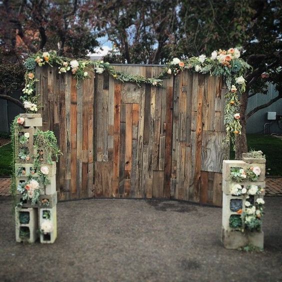 Wooden Pallet Wedding Ideas For Your Big Day